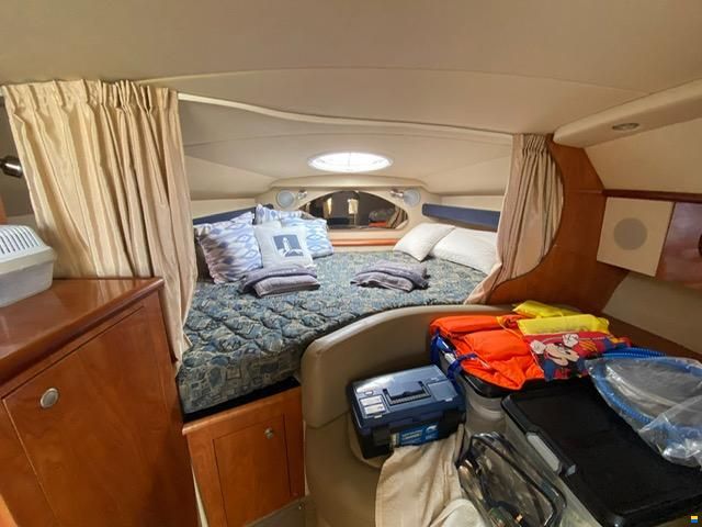 Cruisers 300 Express