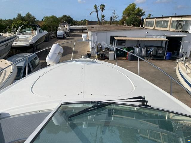 Cruisers 300 Express