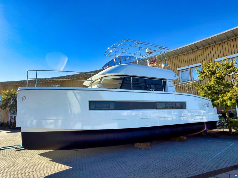 Fountaine Pajot MY 37