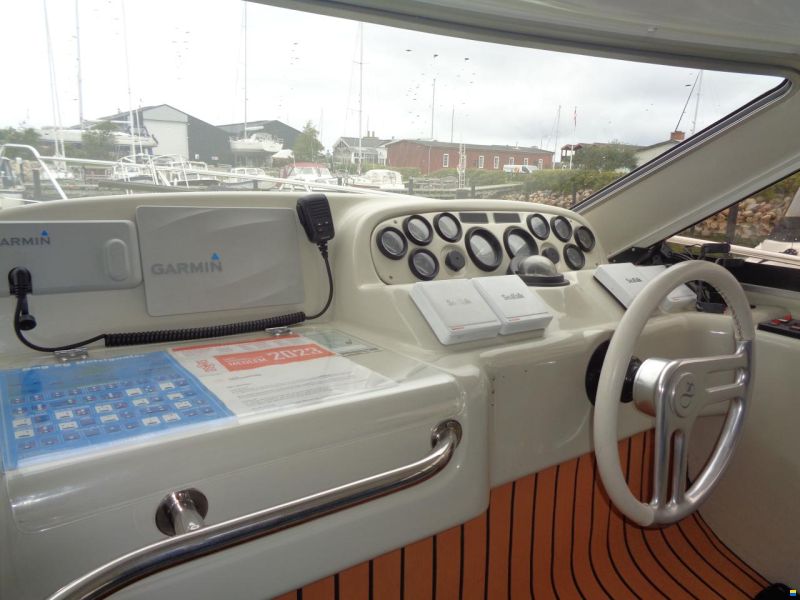 Sealine 360