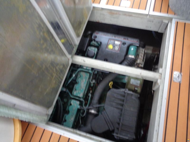 Sealine 360