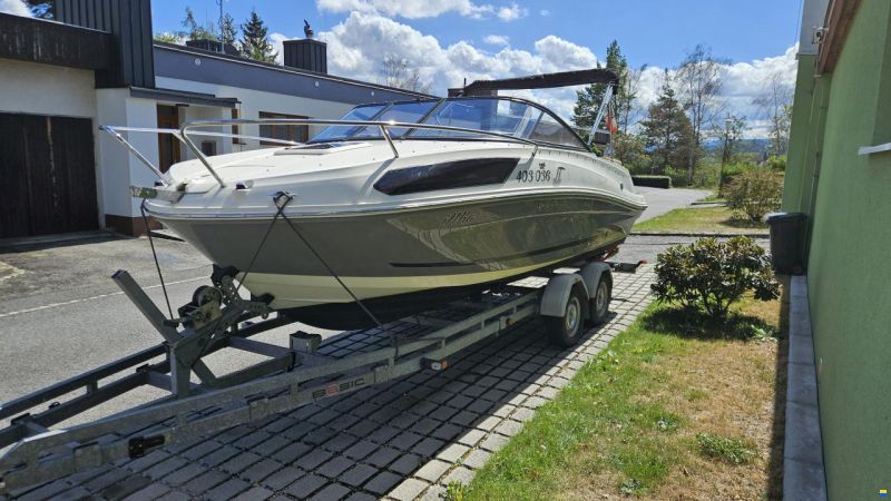 Bayliner VR5 Cuddy