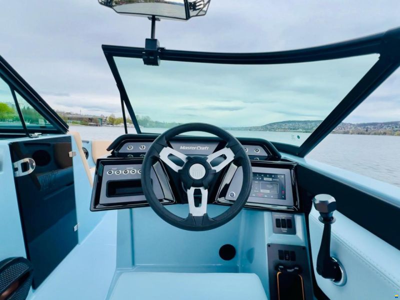 MasterCraft NXT21 Wakeboard & Wakesurf