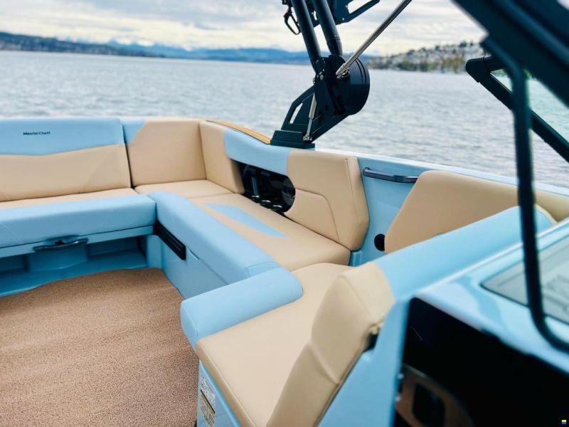 MasterCraft NXT21 Wakeboard & Wakesurf