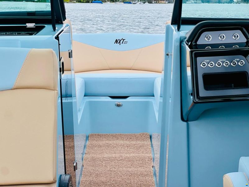 MasterCraft NXT21 Wakeboard & Wakesurf