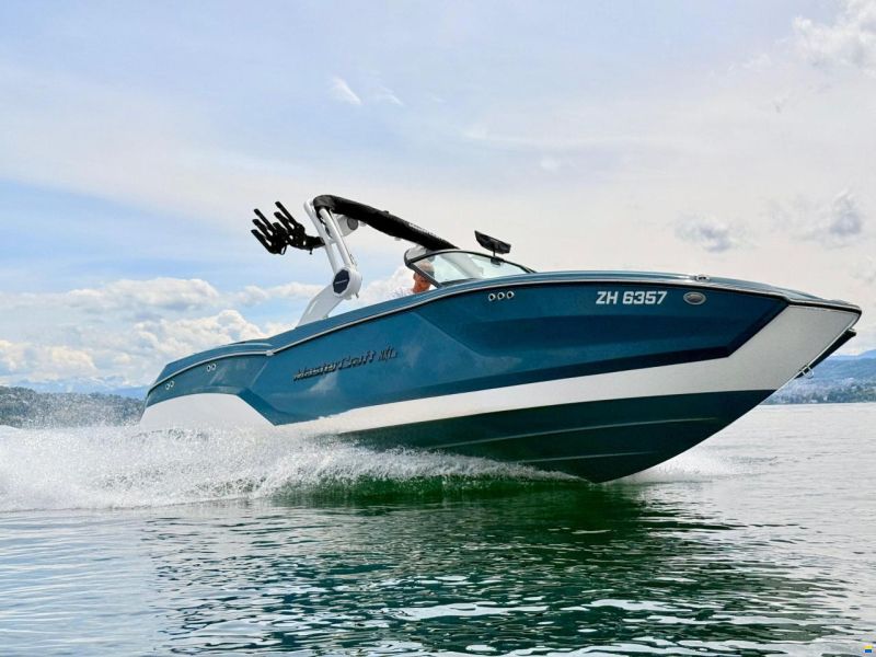 MasterCraft NXT23 Wakeboard & Wakesurf