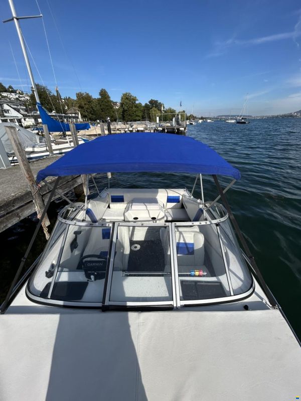 Sea Sprite 2100 ES Cuddy