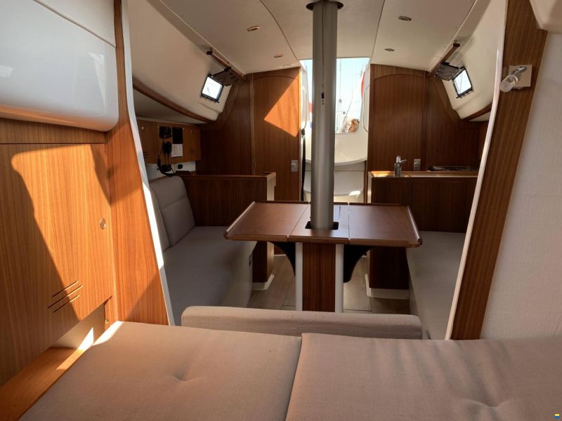 J Boats J/97E