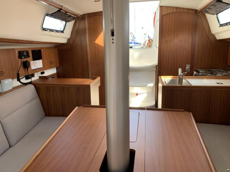 J Boats J/97E