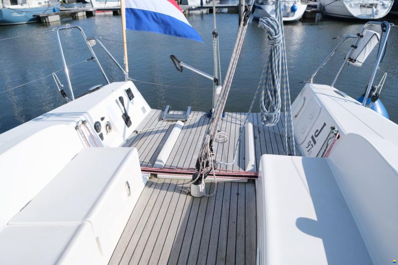 J Boats J/97E