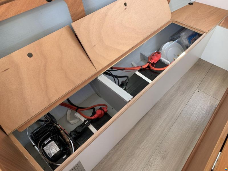 J Boats J/97E