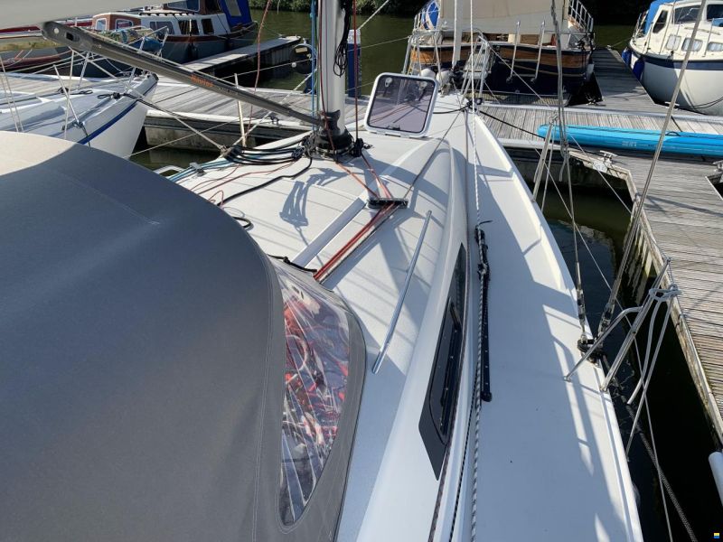 J Boats J/97E