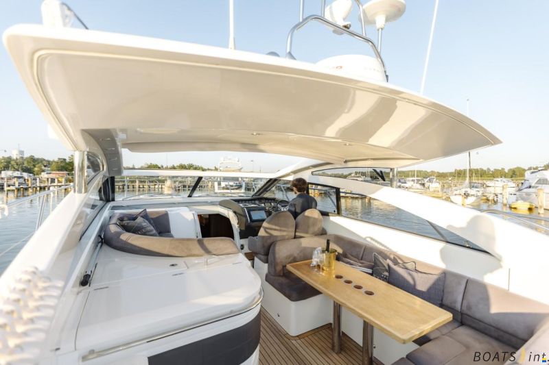 Princess V42