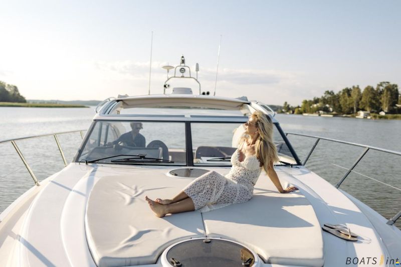 Princess V42
