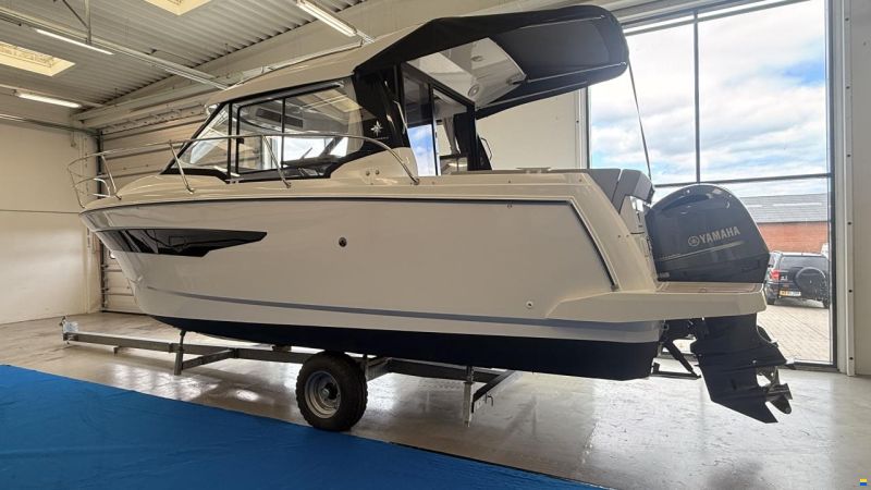 Jeanneau Merry Fisher 895