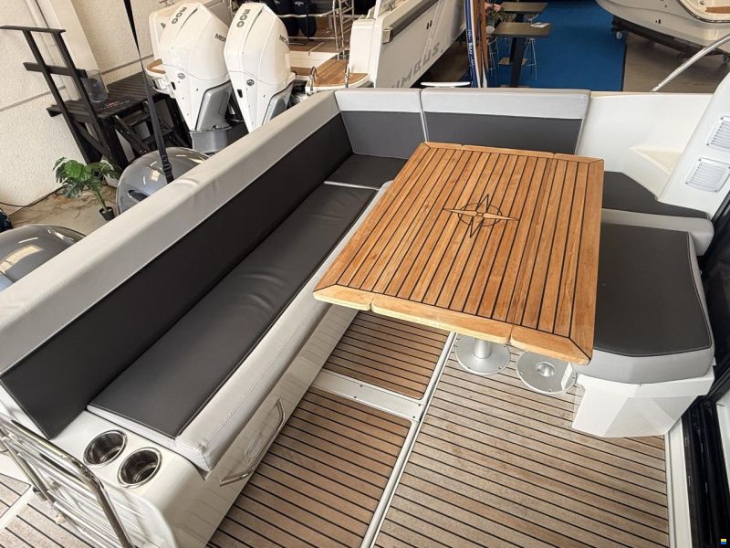 Jeanneau Merry Fisher 895