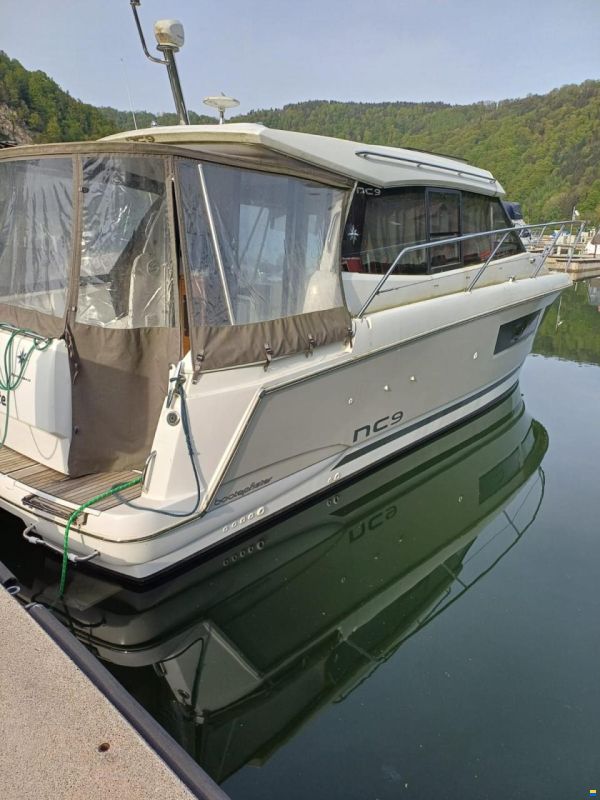 Jeanneau NC 9