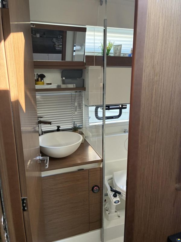 Jeanneau Leader 33