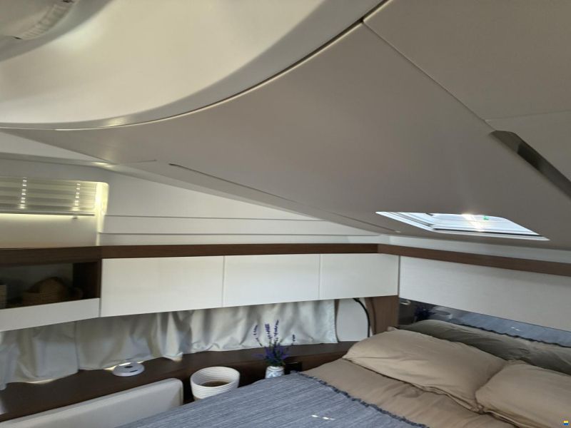 Jeanneau Leader 33