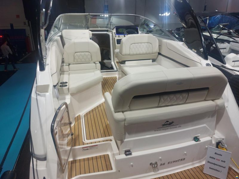 Regal 26 Express