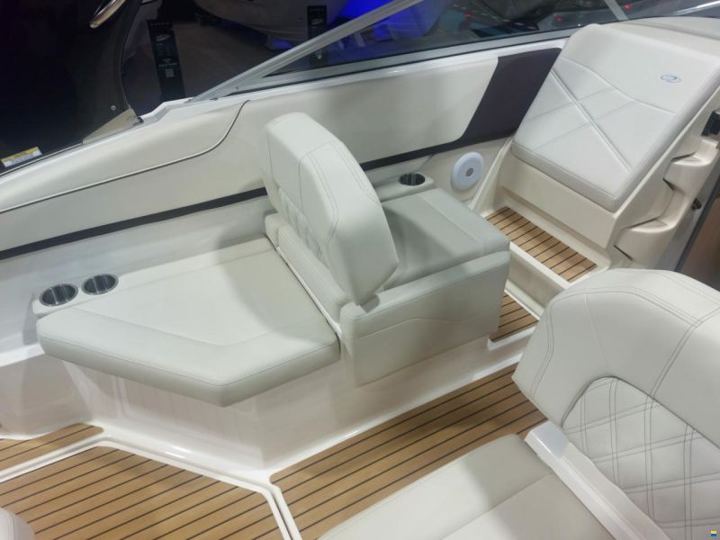 Regal 26 Express