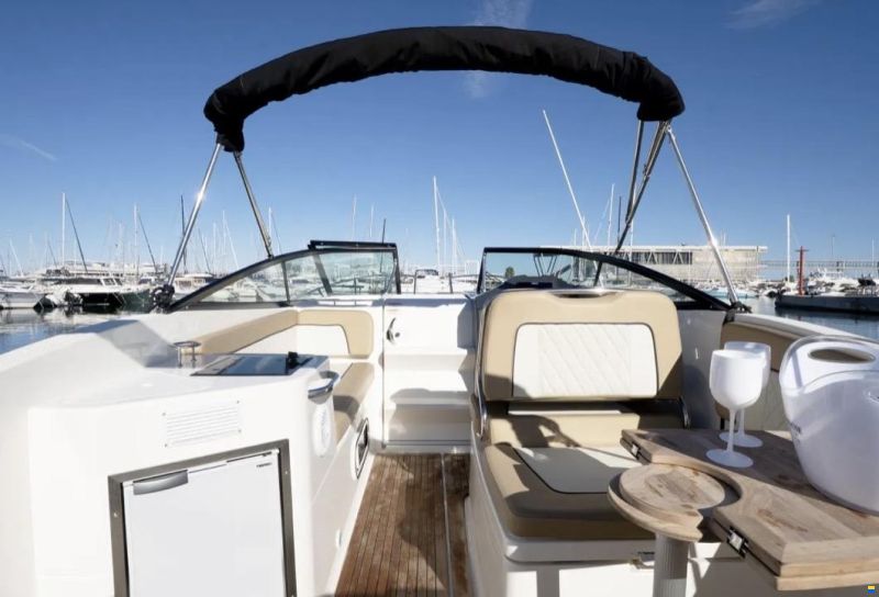 Bayliner Ciera 8