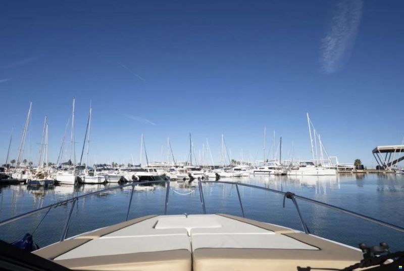 Bayliner Ciera 8