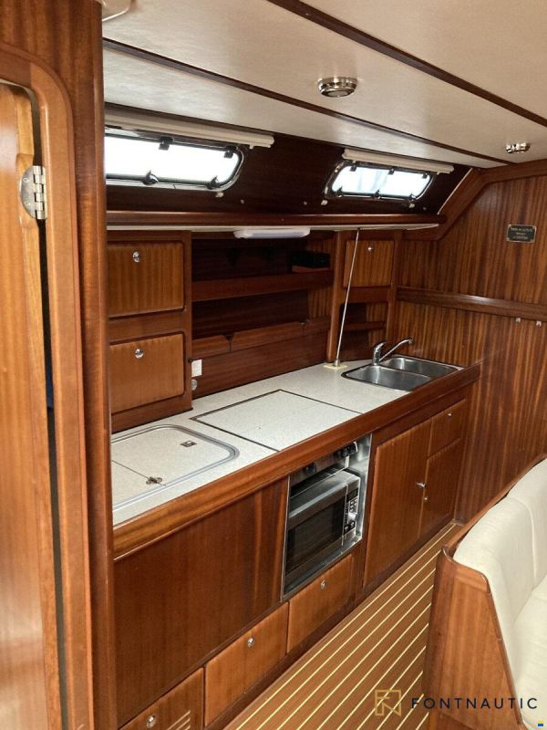Bavaria 42