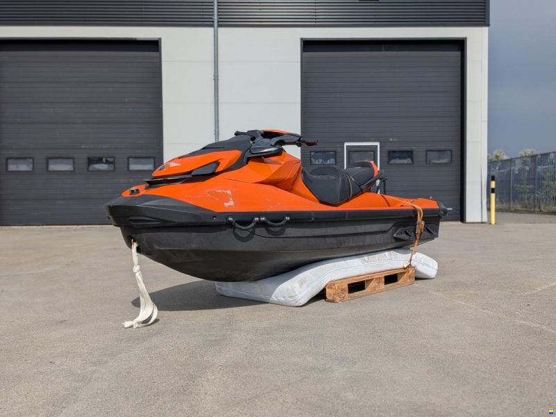 Sea-Doo RXP-X 300