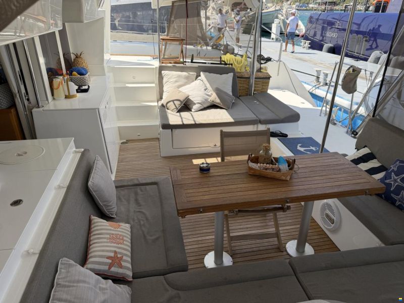 Lagoon 450