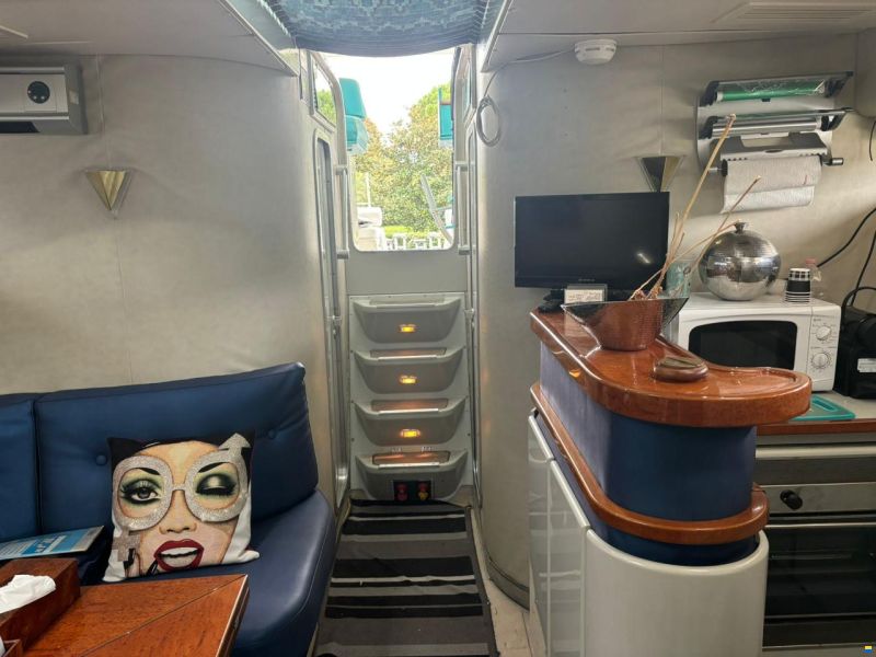 Prestige 41
