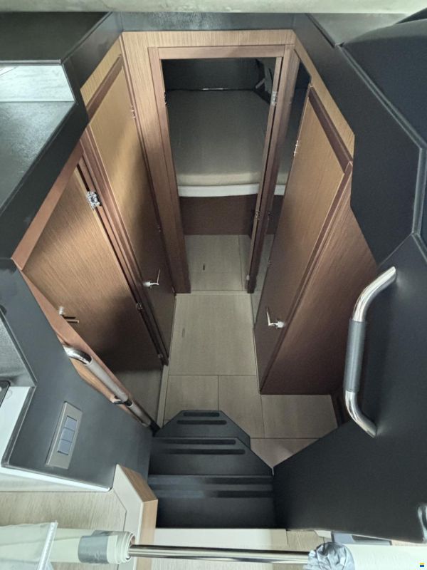 Jeanneau NC 37