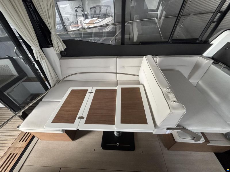 Jeanneau NC 37