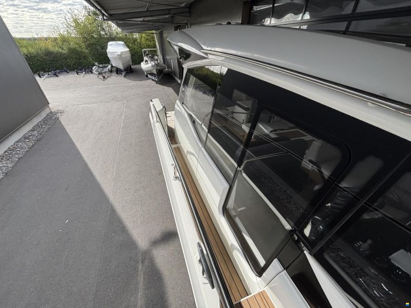 Jeanneau NC 37