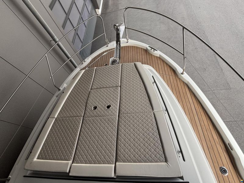 Jeanneau NC 37