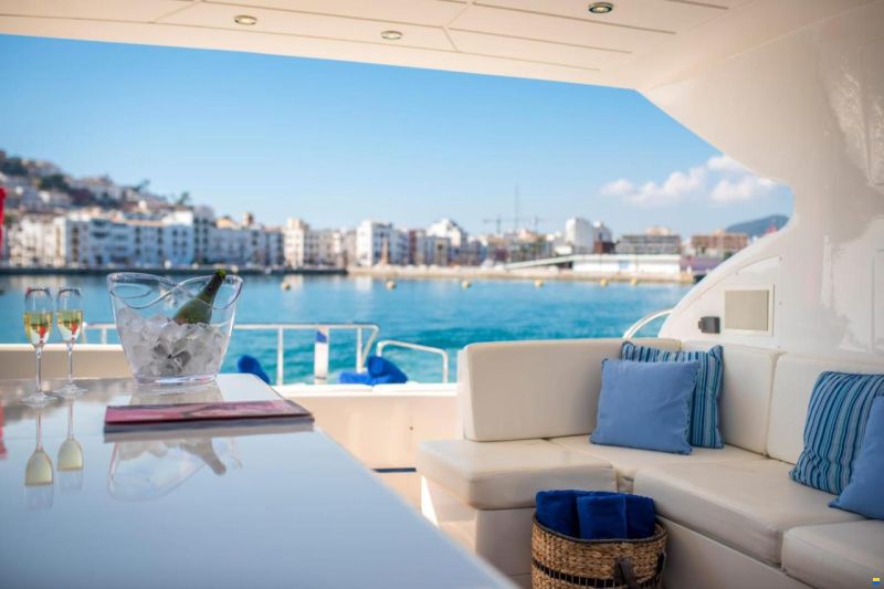 Overmarine Mangusta 72