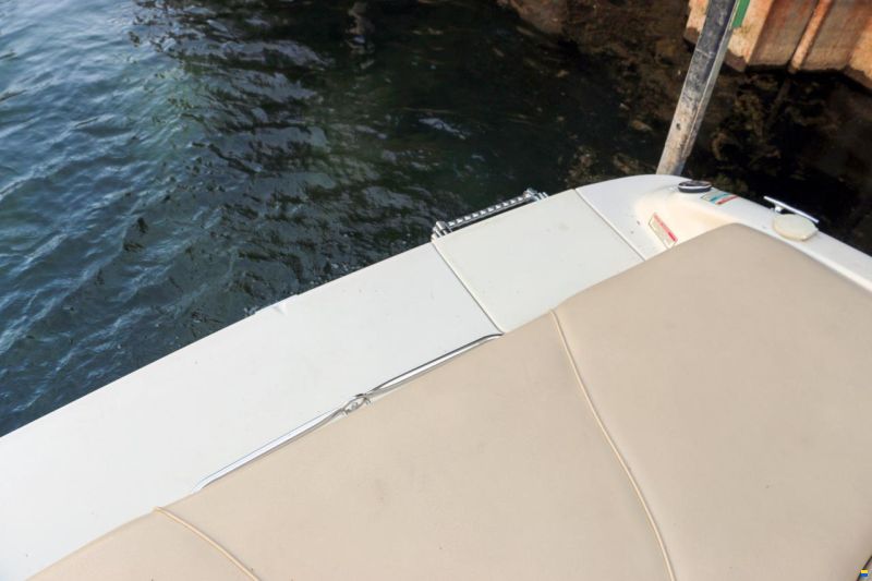 Sea Ray 210 Bow Rider