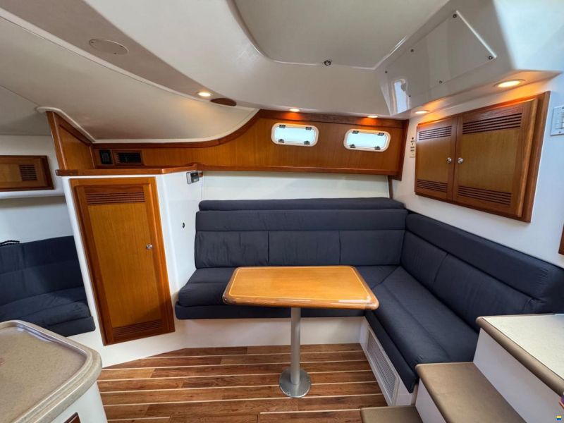 Cabo 35 Express