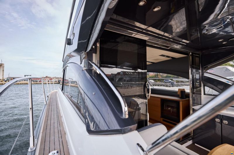 Princess V48
