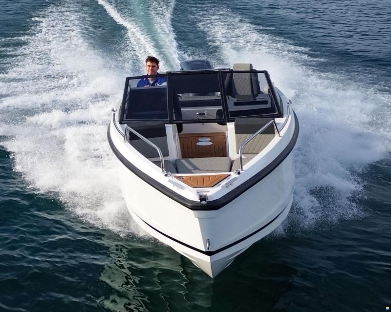 Compass Boats Bowrider BR7
