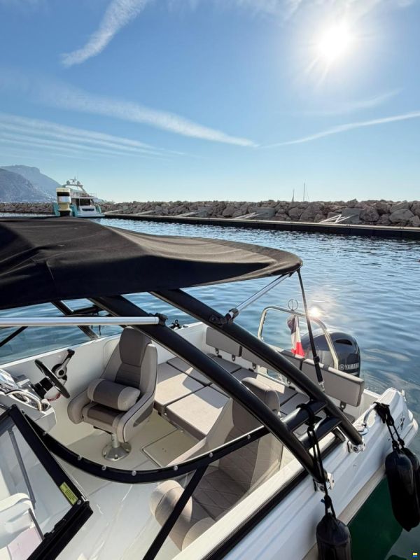 Jeanneau CAP CAMARAT 5.5 BR-2