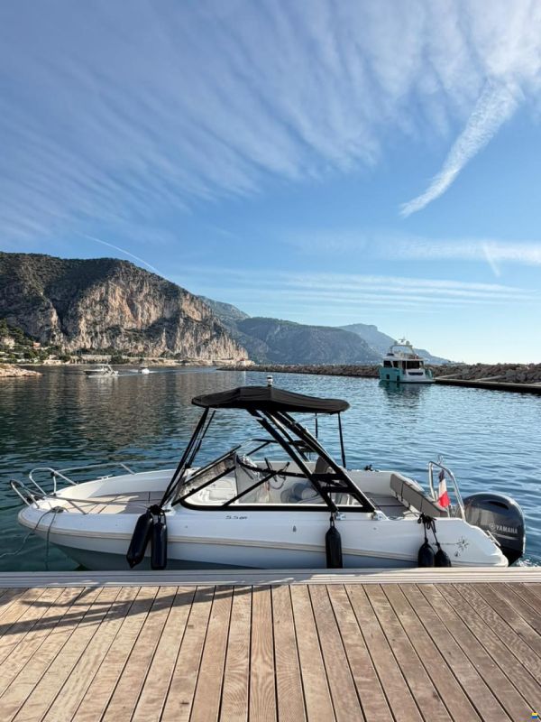 Jeanneau CAP CAMARAT 5.5 BR-2
