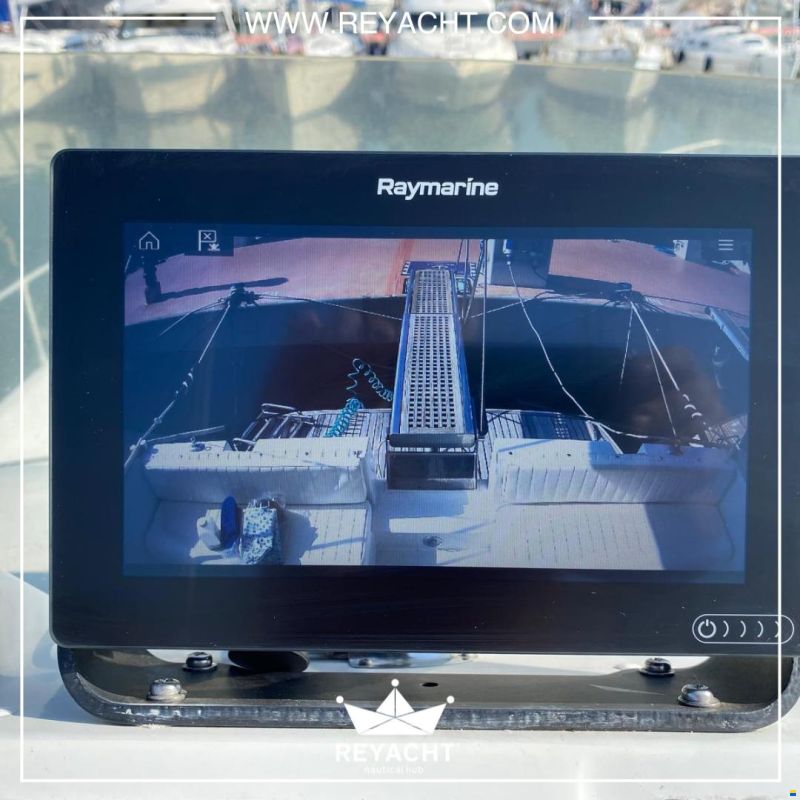 Raffaelli Typhoon 38 Fly
