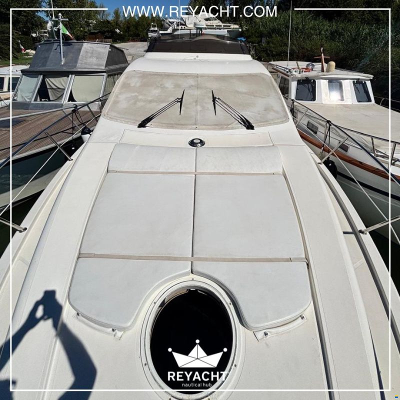 Azimut 46 Fly