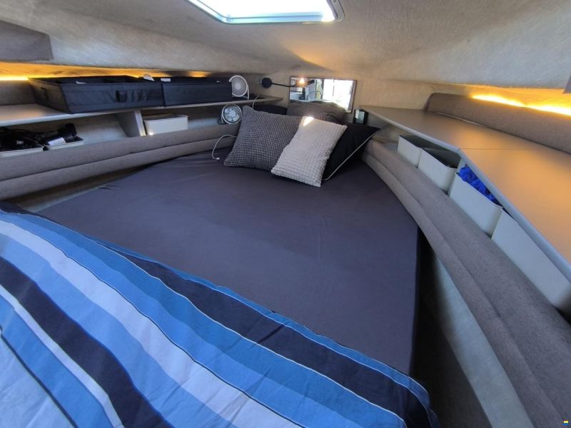 Sea Ray 220