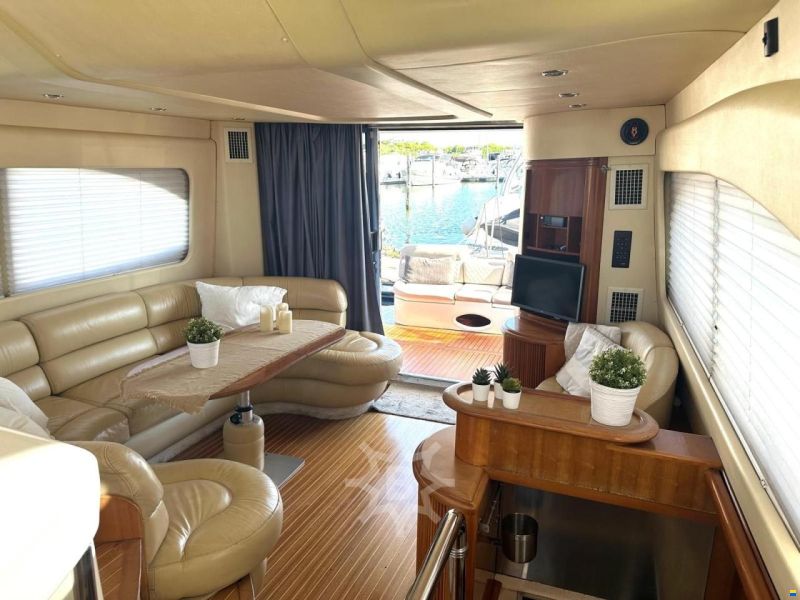 Azimut 46