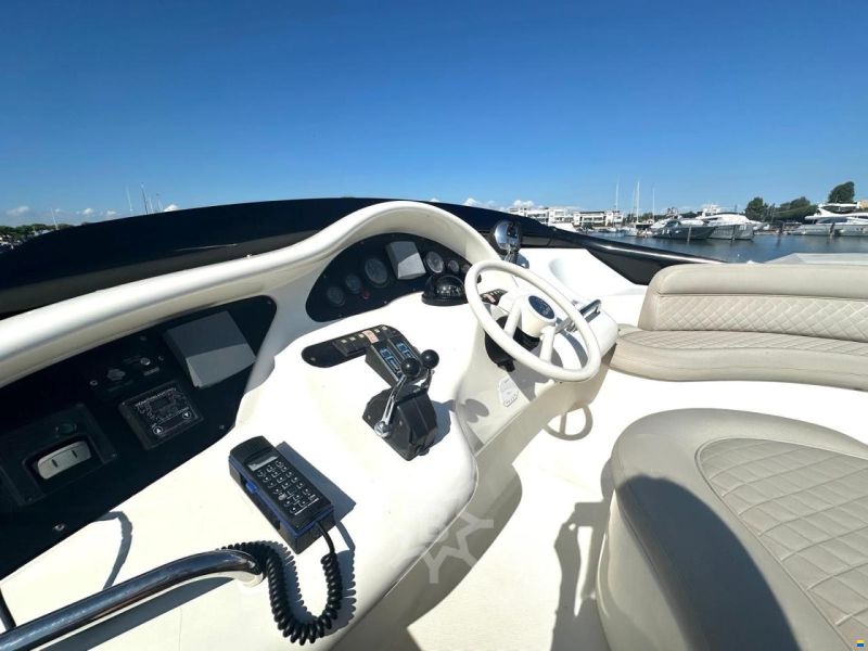 Azimut 46