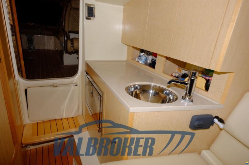 Chris Craft CORSAIR 32