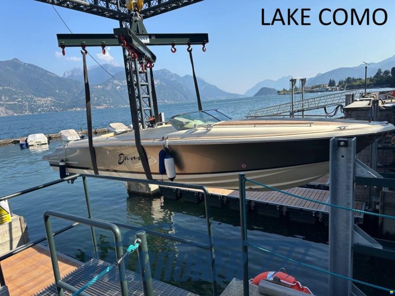 Chris Craft CORSAIR 32