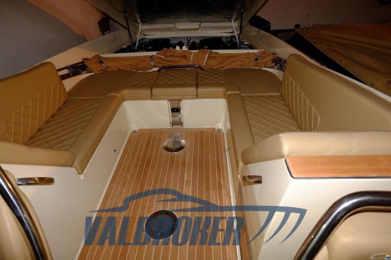 Chris Craft CORSAIR 32